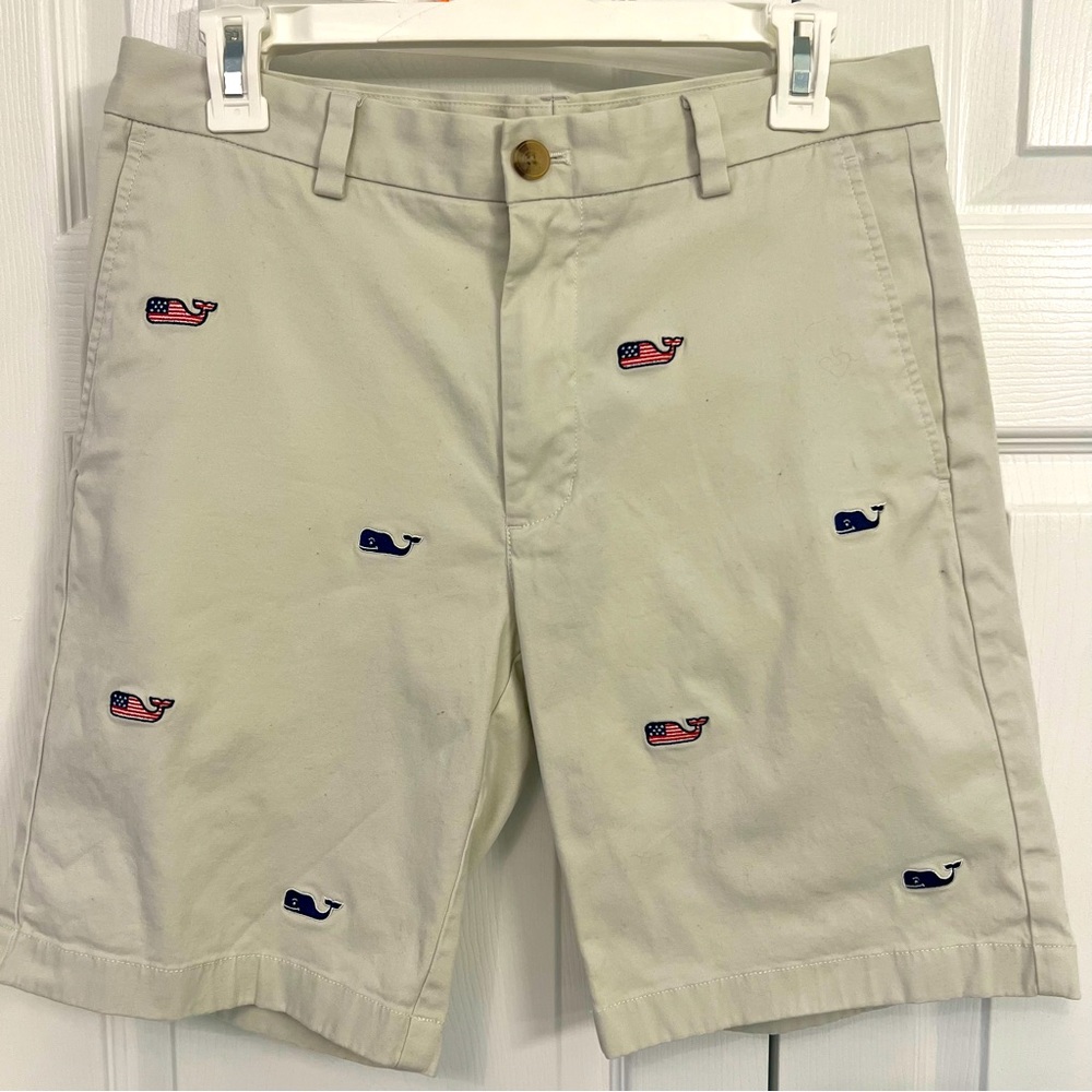 Vineyard Vines 9 Inch Flag Whale Embroidered Breaker Shorts
